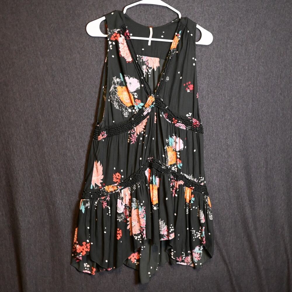 Free People Women's S Haze Floral Tiered Tunic Top Boho Artsy Flowy Black
